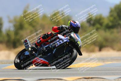 media/Apr-09-2023-SoCal Trackdays (Sun) [[333f347954]]/Turn 7 (1135am)/